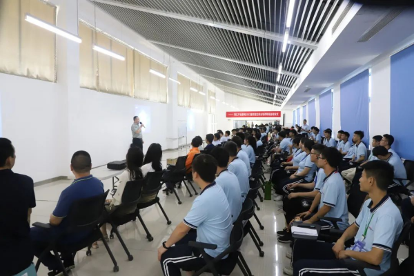 青春后浪扬帆起航|球盟会铜仁产业基地举行2022届校招生综合培养阶段启动仪式