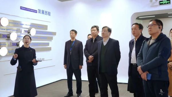 湖南省政协副主席、省工商联主席张健一行到球盟会宁乡产业基地考察