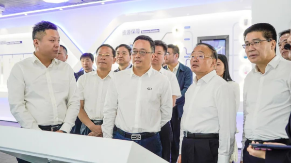 湖南省人大常委会副主任彭国甫调研球盟会